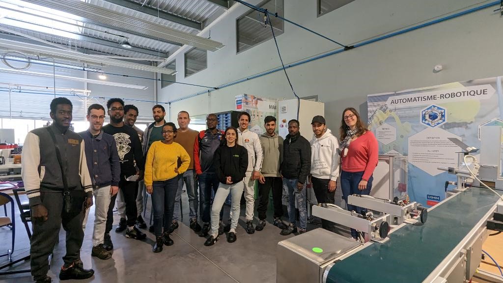 GEIQ Industrie 44 - Recrutez des opérateurs de production en alternance à Saint-Nazaire !